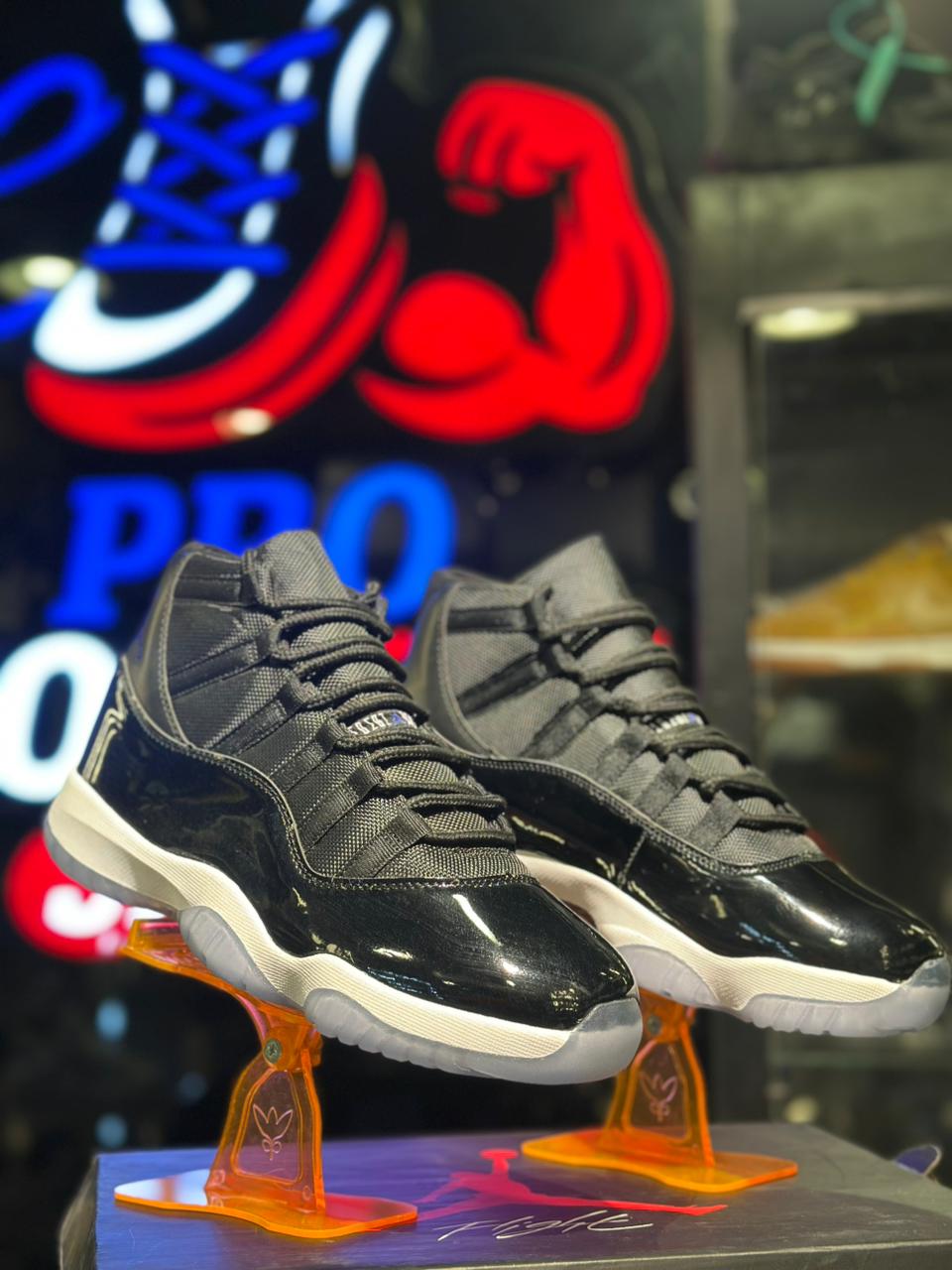 Jordan 11 Black White